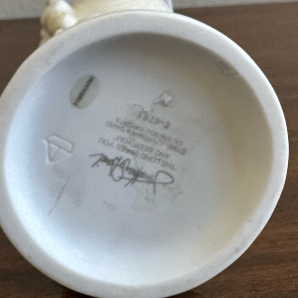 🌞 4/$20 Sale🌞Precious Moments 🎓 Girl Figurine (1980) - Picture 6 of 7